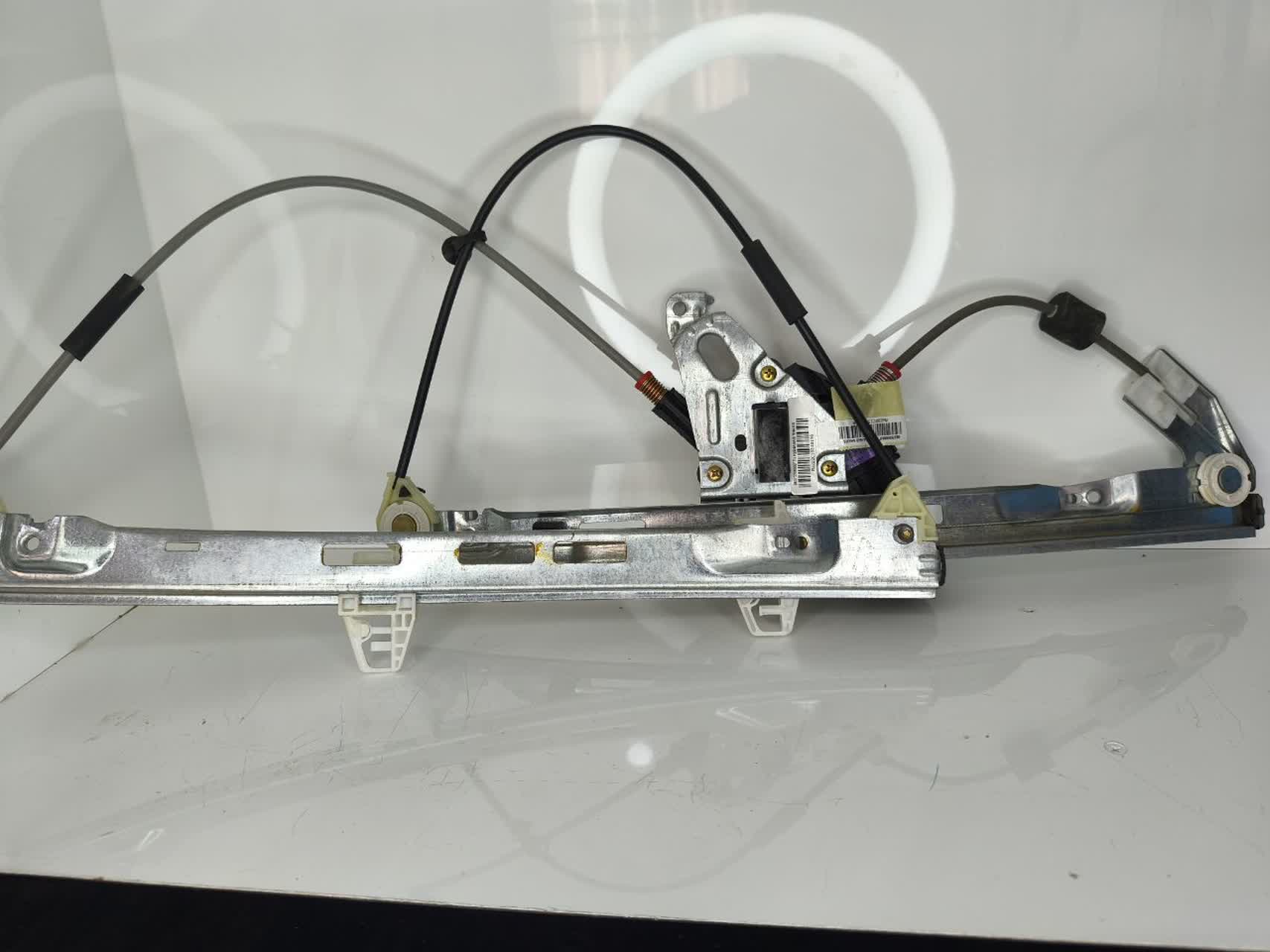 موتور شیشه بالابر درجلو چپ۲۰۶ شرکتی ایساکو