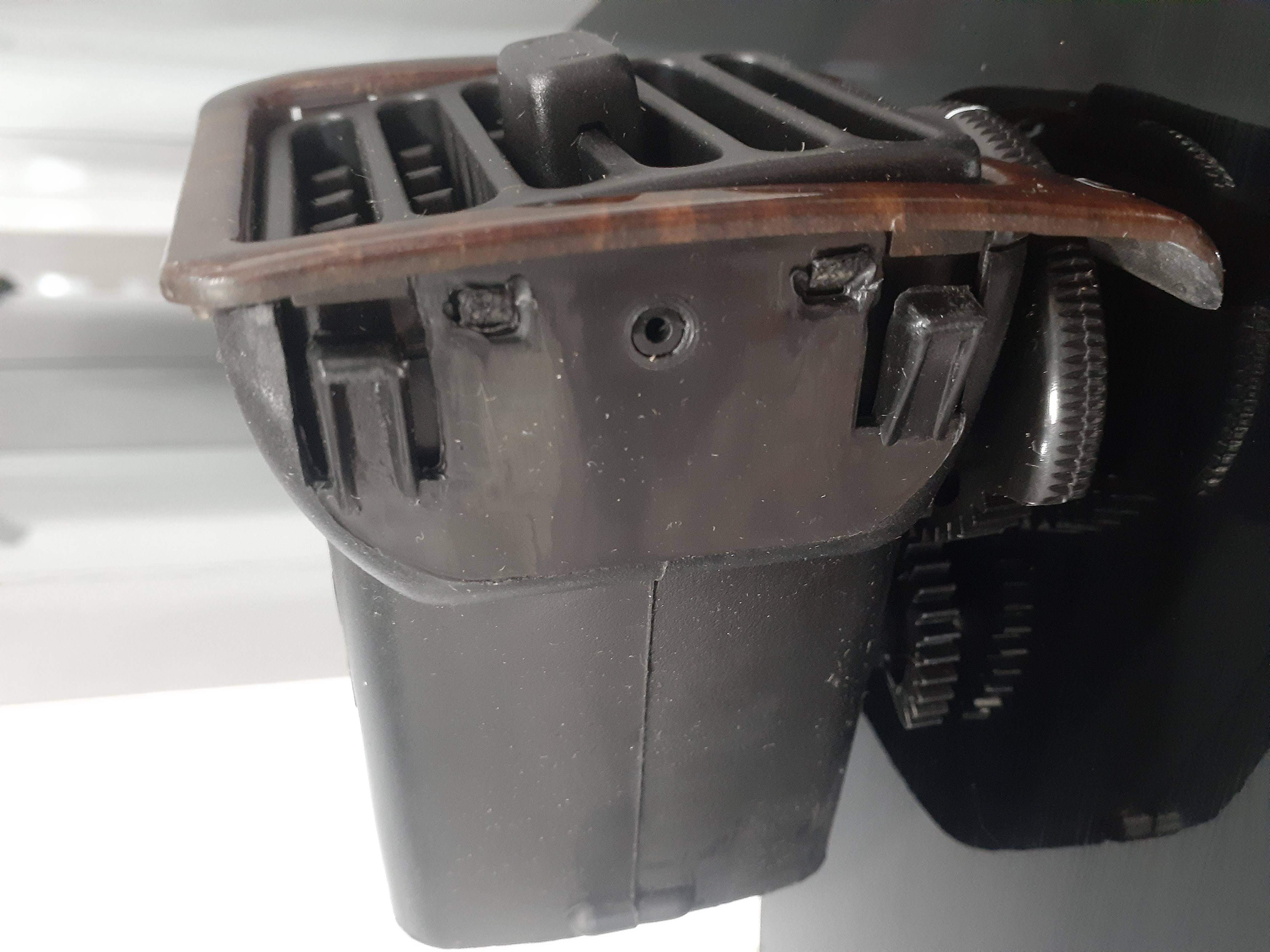 دریچه هوا داشبوردچپ قدیم چوبی پارس  ۳۷۰۱۰۲۴۹