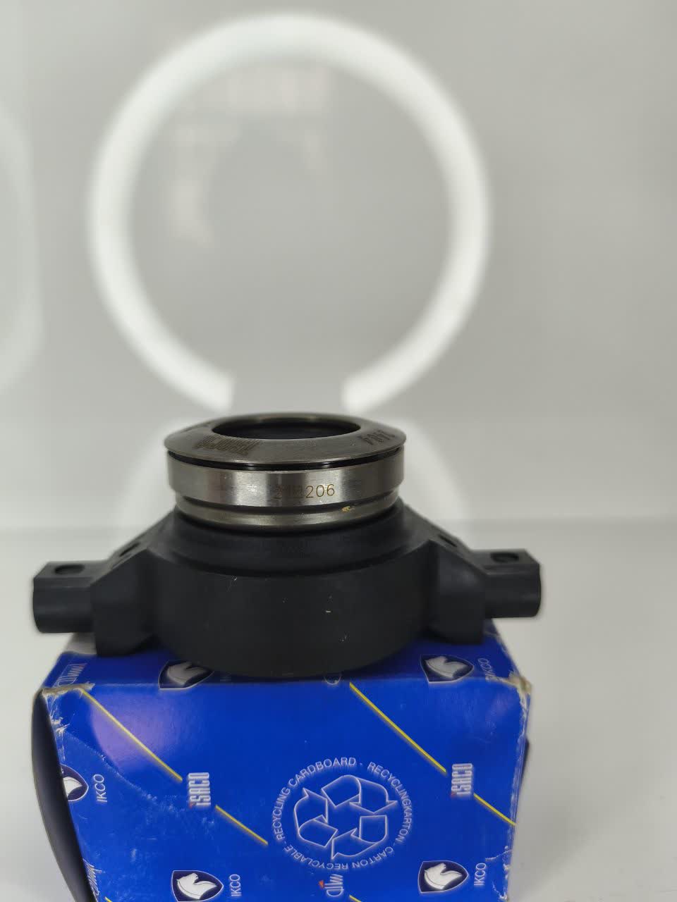 بلبرینگ کلاچ پیکان و روآ ایساکویی